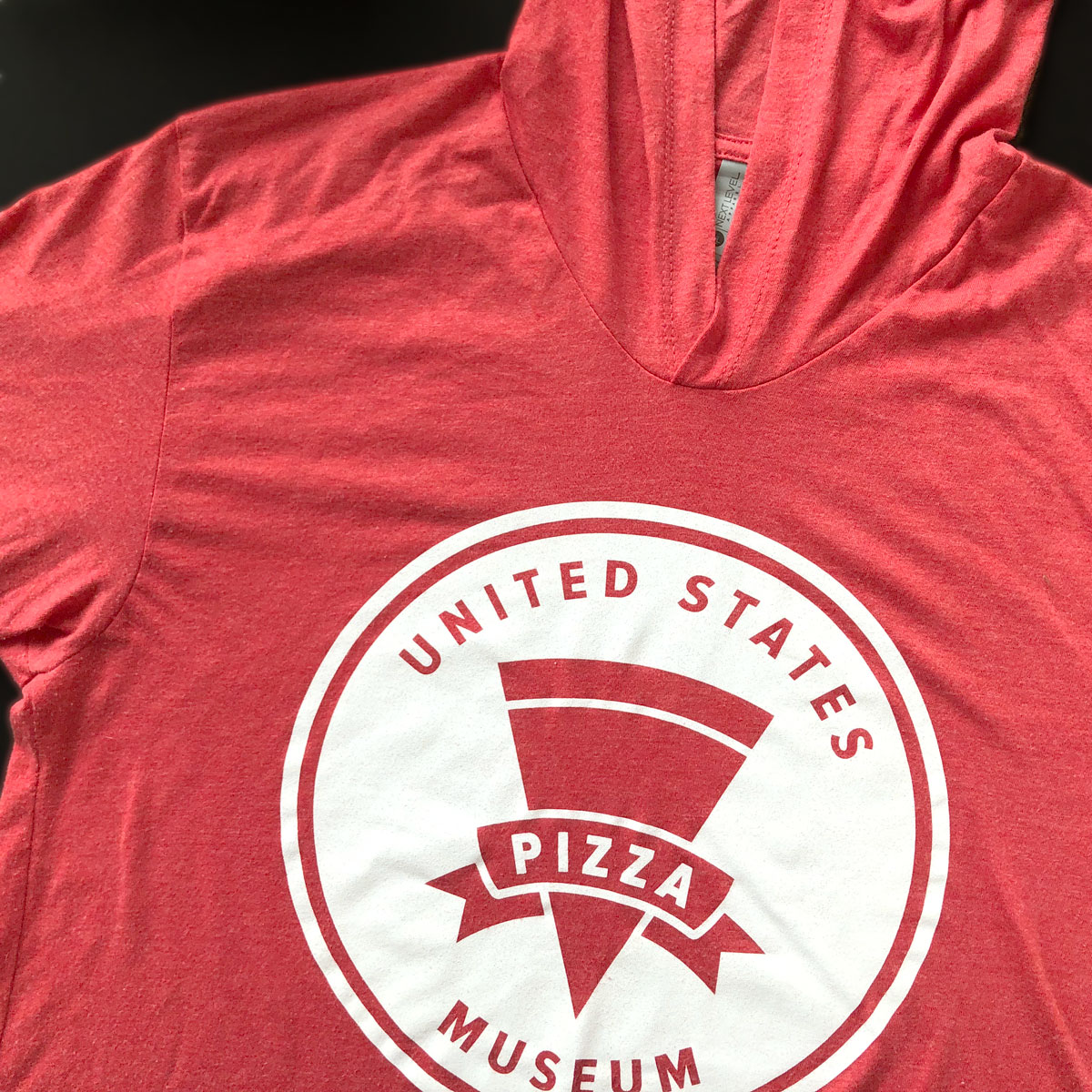 USPM-HOOD-RED_9906_1200